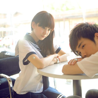 总有一天,会有一个人,值得你卸下你的面具。