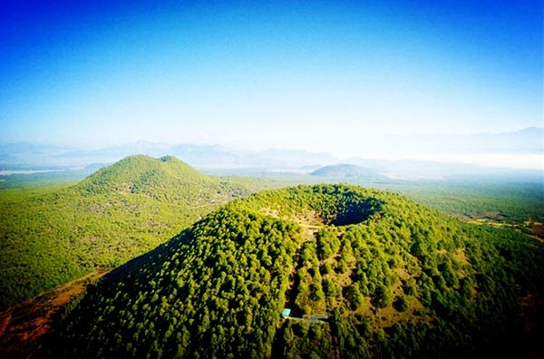 什么是火山锥 81dcdf2f9f49e234da064fc561ad1b39_600_396.jpg