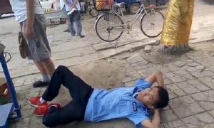 碰瓷被打脸 365279765222b9b30e4ac85e5613ed6e_500_300.jpg