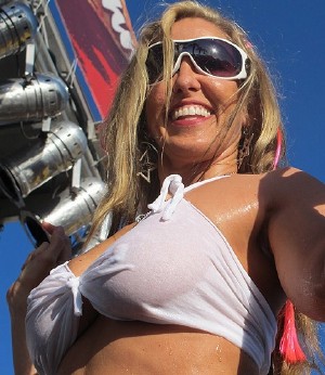 美国网站<em>18岁</em>以下禁止_1818185.com_feyet美