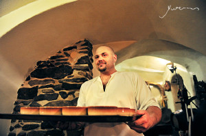 dbdb0fa61c7d99760686dd3ed95834d6_550_365.jpg