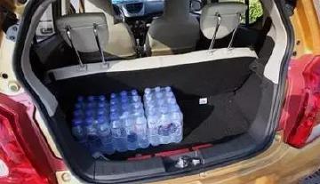 汽车后备箱储水，暴晒后的水会致癌？