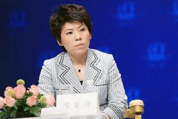 百变邓亚萍：“国乒一姐”诠释运动员退役后的传奇！