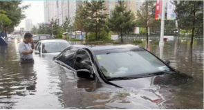 知识贴：车辆落水后要这样开车门！