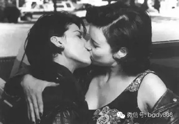 美的足以勾起所有人的欲望，十部高颜值、唯美、有肉的百合电影