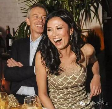48岁邓文迪与女儿近照曝光，略显苍老，大37岁前夫今年新娶嫩模！