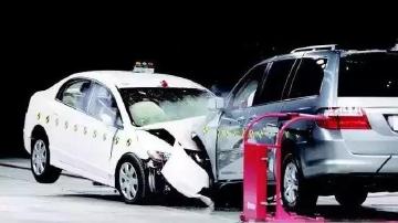 都说日系车不安全！为啥碰撞成绩总能拿高分？