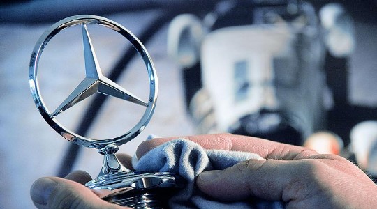 奔驰高管辱华的背后 更应看到什么