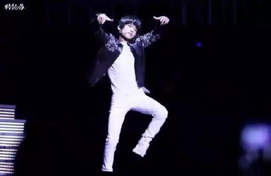 易烊千玺：一夜成名还是百炼成钢？