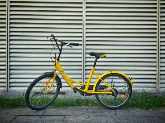 摩拜单车发布的 lite 车型,除了更「轻」之外还有