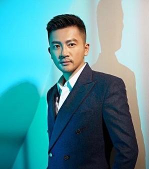 苏有朋变壮变胖了!健身自拍照惨遭粉丝吐槽