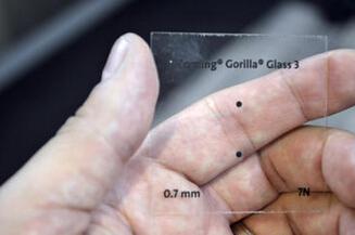 康宁推第4代大猩猩玻璃屏 手机厂商:光强硬是