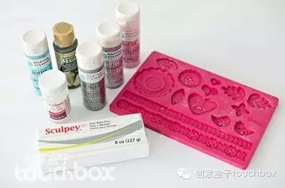 14)鲜花拼贴画 用这个季节最绚烂的鲜花,给妈妈做一幅漂亮的拼贴