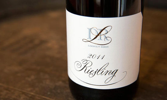 写一篇自我介绍写出兴趣脾气,爱好,特长,家庭情