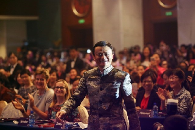 <em>女性</em>要<em>如何创业</em>?马云请她们来告诉你