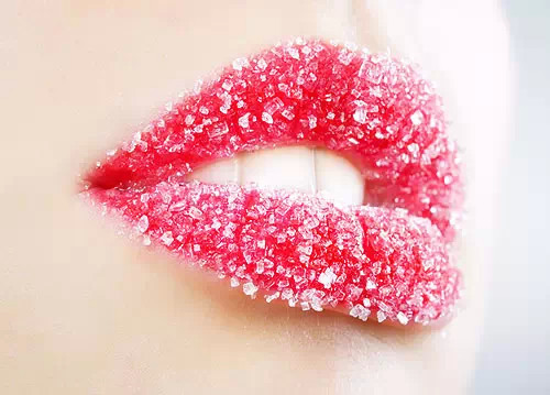 诱惑美唇 白砂糖去唇部角质,甜蜜温和好舒适!