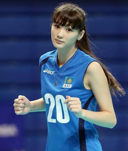 哈萨克斯坦排球美女从政 长得太美没人想看球