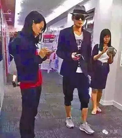 外遇出轨后和妻子联手撕小3,这位自称受害者的