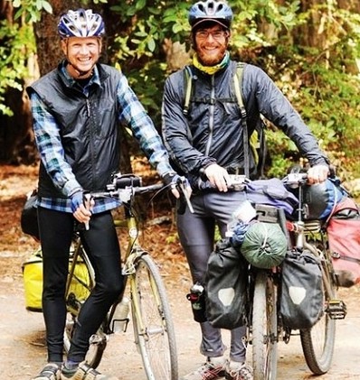 1d8aace8565e345a8cf4b43cd0e9a9cf_398_421.jpg
