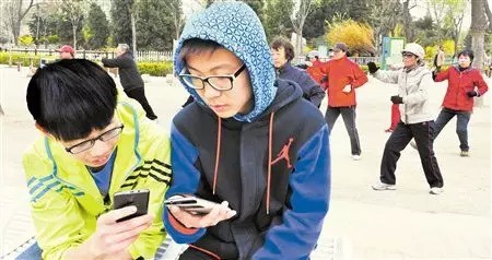 80万北京大学生特征调查:上网睡觉已成90后消