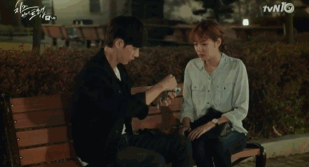 追新剧 |《奶酪陷阱》里朴海镇腹黑又暖男 这样