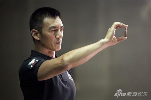 《<em>特警</em>力量》16-17集 <em>电视剧全集</em>1-52集分集剧