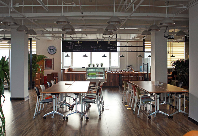 走进罗辑思维办公室:新媒体手艺人