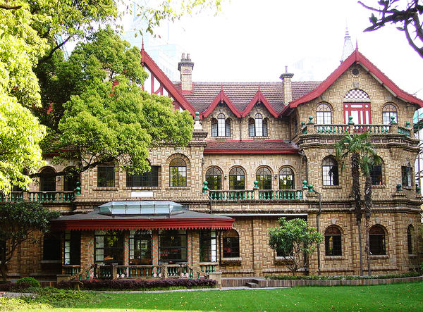 魔都建筑之旅 - 带你领略上海的特色建筑物