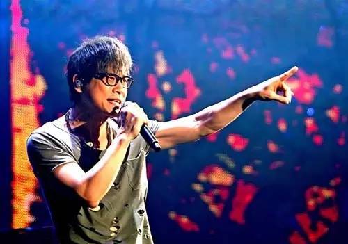 能听懂罗大佑的歌,都是有故事的人_手机新浪网