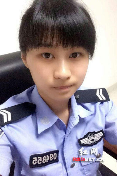 1 韩国女团街边热舞引围观 内裤都比短裤长 0 湘潭女警花画漫画宣传