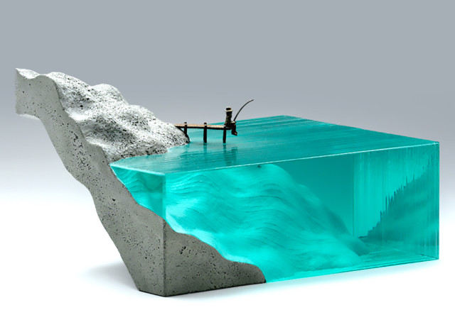 他用混凝土和玻璃,做出了凝固的海洋