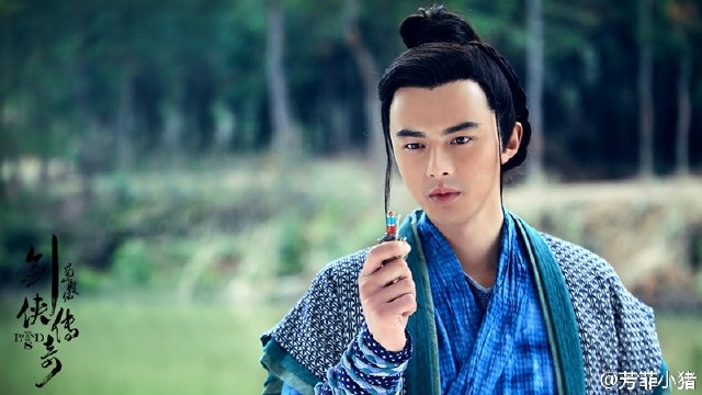 他自称二叔,却是让吴奇隆一见钟情的男人