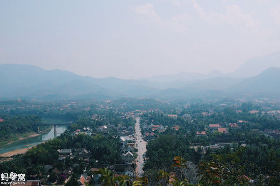 走遍世界上的社会主义国家:【第一站】老挝