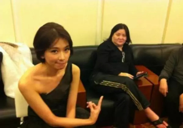 捧红王菲那英 ,救了林志玲两次,不愧是娱乐圈