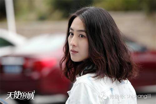 男友的一个滚逼她从穷苦学生努力奋斗到大红