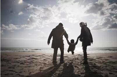 人在千里 家在心里