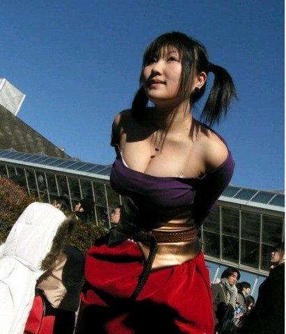 无下限!日本美女cosplay大尺度暴露 到底穿没穿