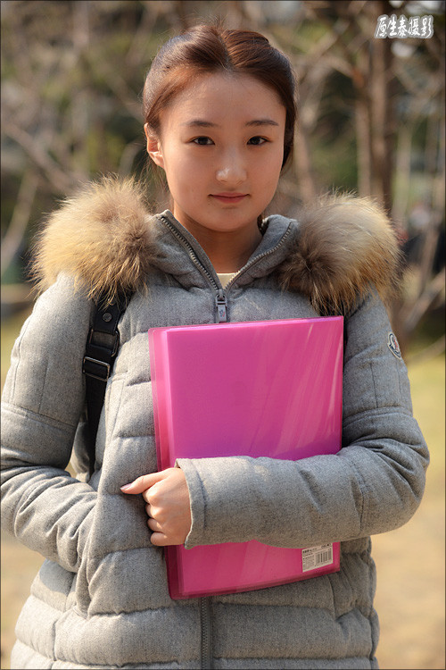 实拍:北影表演系艺考美女如云!(组图)