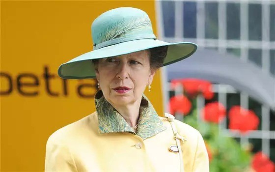 执掌英国皇室63年的王牌CEO--伊丽莎白二世是