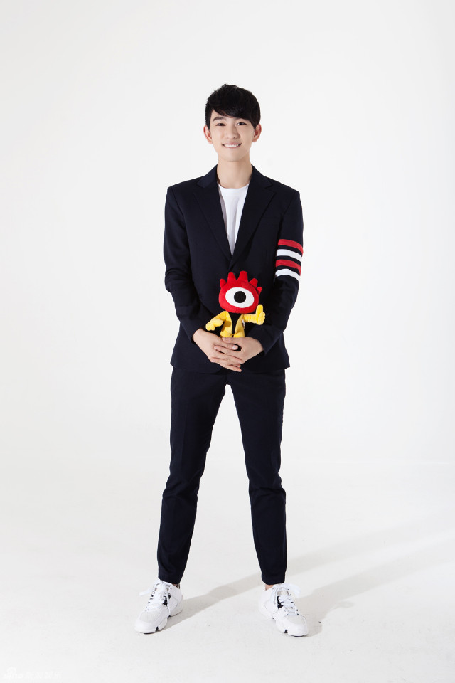 5992010a18f80c9e6d4184dc69f61a7f_950_142