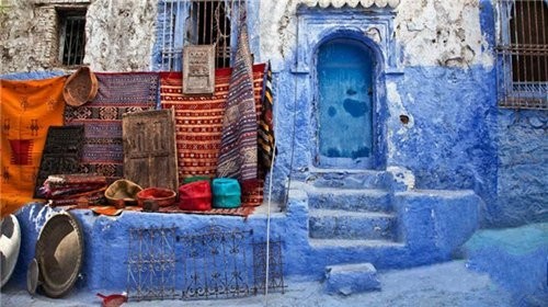11��Ħ���������ɳ�£�Chefchaouen���������������ɫ���������˺������ůɫ����