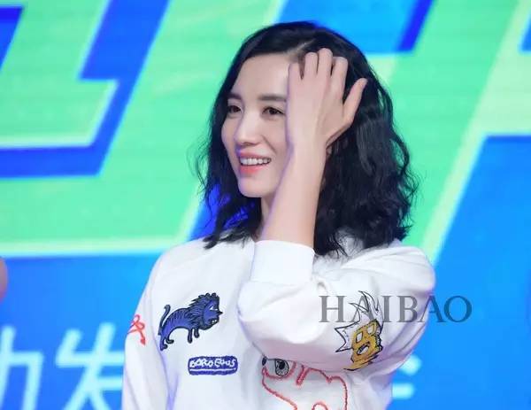 <em>发型</em>| <em>longbob</em>头的 睡不醒 方式正在流行中…你