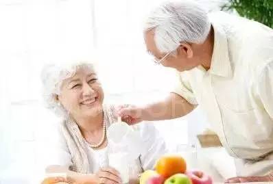 什么叫三白和三黑 684c08bccc8107c5bf58c99e7298e227_398_269.jpg