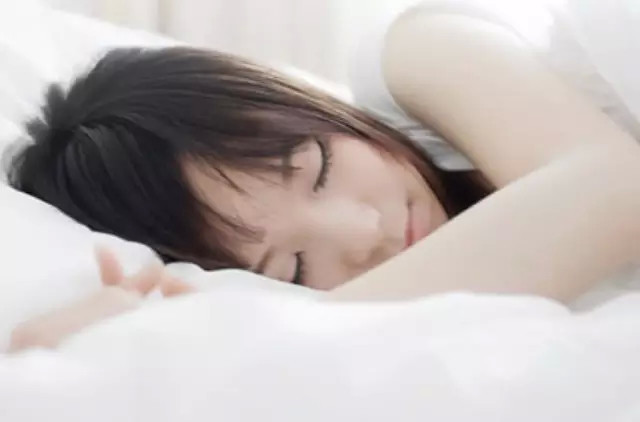 √ <em>晚上</em>和女友<em>失眠</em>了,于是.