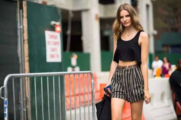 <em>2015最流行</em>的<em>短裤</em>可以穿得这么潮!