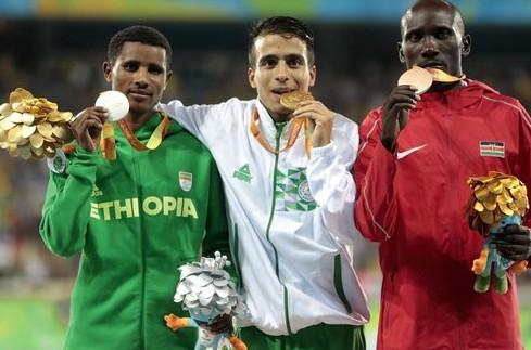 四名残疾人跑1500米成绩超过里约奥运会冠军