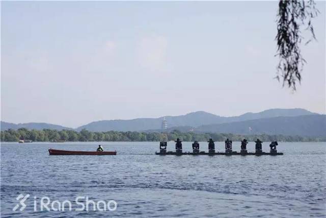 杭州马拉松:山外青山楼外楼,此时此刻正适合在