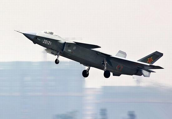 日专家:解放军太强大威胁日本安全 中国必须负