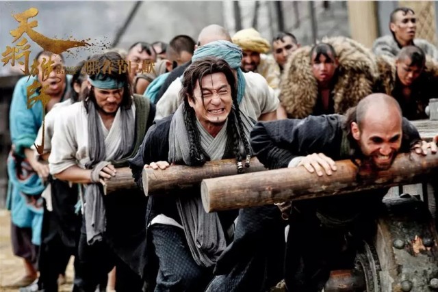 资讯 | 《天将雄师》两天收两亿 成龙电影最高首