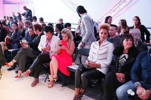 【时尚】ILOVECHOC开场秀惊艳<em>温哥华</em>时装界